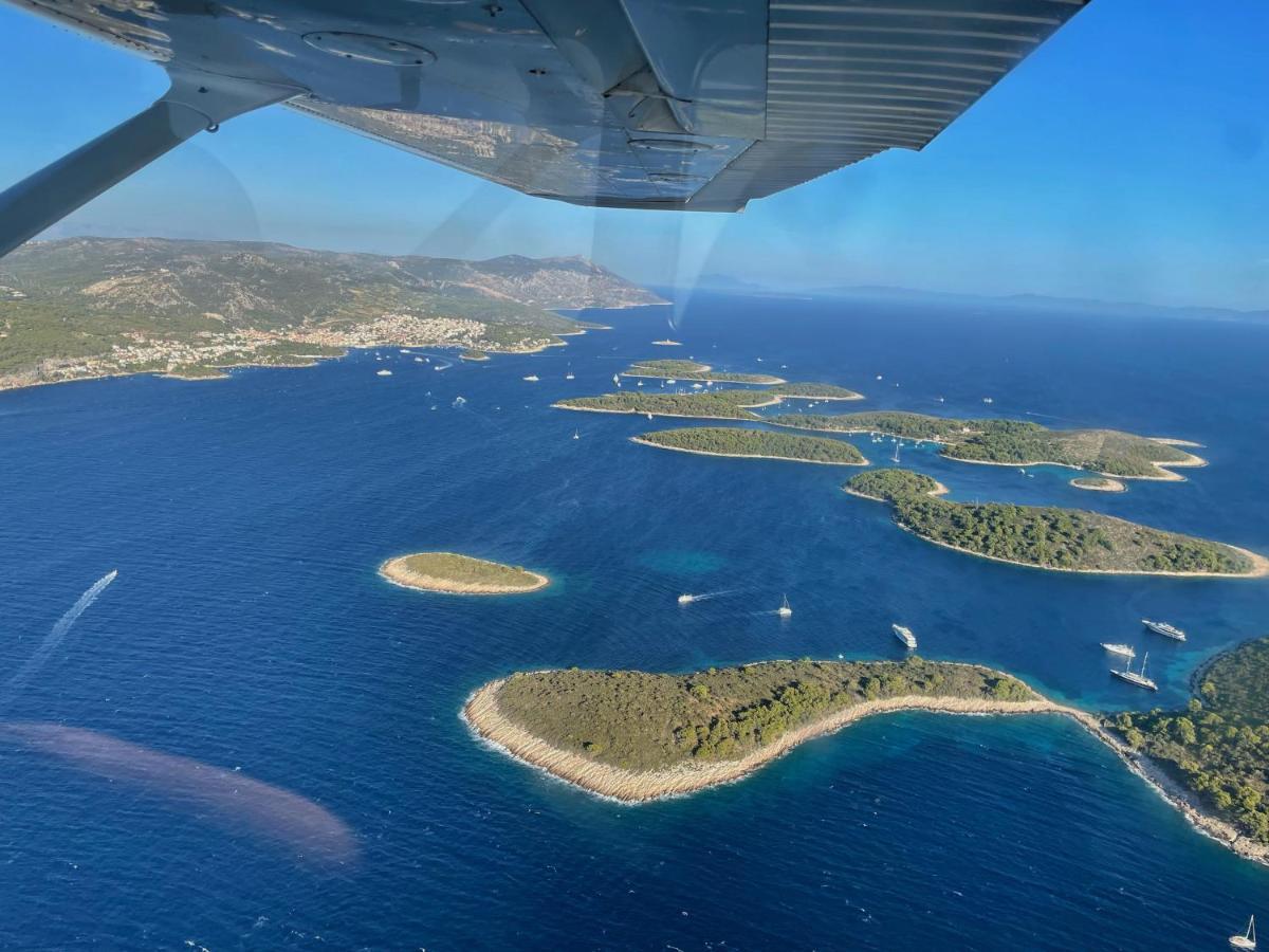 Dinka * Hvar Town