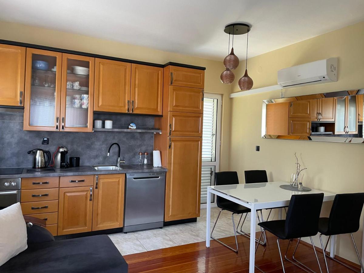 Dinka Apartma Hvar Town